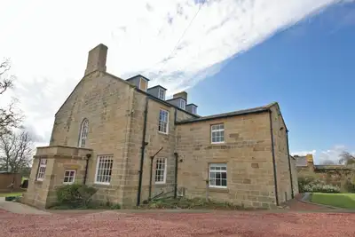 Image de 2 chambres à coucher à Warkworth