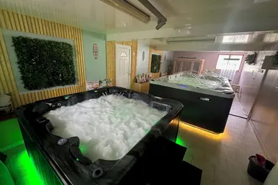 Image de La Taniere De Papaours, Gite Pour 6 Personnes Avec Espace Bien Etre