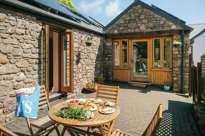 Image de 2 chambres à coucher à Gower