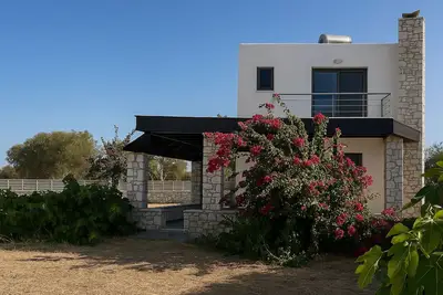 Image de Villa Solmar Rhodes. Seafront Escape: Luxurious Villa on Lachania Beach.