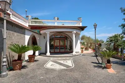 Image de Villa « Azzurra » avec vue mer, Wi-Fi et climatisation