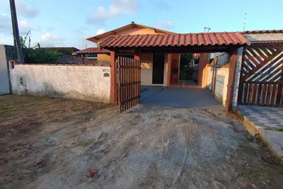 Image de Beautiful 2-bedroom house with WiFi in Jardim Regina Itanhaém