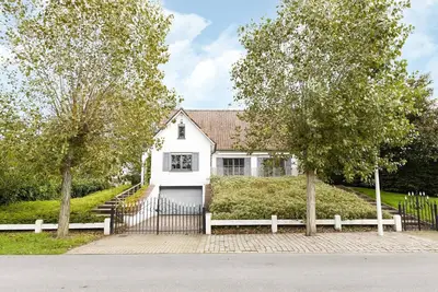 Image de Belle maison de vacances avec un emplacement idéal