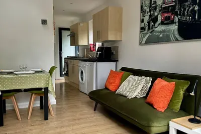 Image de Flat Beaconsfield Bucks Uk\nw/patio & free parking sleeps 4