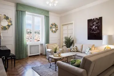 Image de Charité Grandes RÉSIDENCES Naples