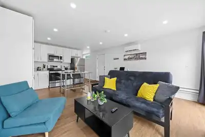 Image de Work-Friendly Container Stay & Bourbon Nearby | #2