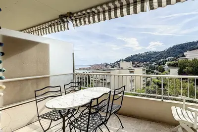 Image de Appartement tranquille avec piscine et WiFi à Menton