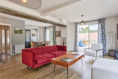 Image de Maison de Charme à Merville-Franceville-Plage, 10 Pers, Proche Mer, Grande Terrasse et Studio Indépendant