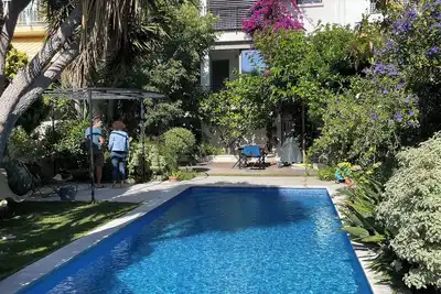 Image de Maison, grande piscine, vue mer et climatisation