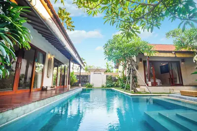 Image de Br3002 - 3 Bedroom walk to Beach Canggu/Berawa