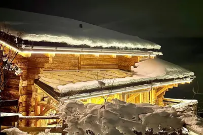 Luxury ski-in retreat