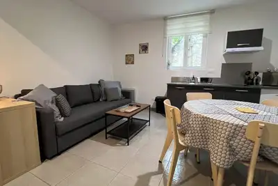 Image de Appartement tout confort, T2, 40m², rénové Rdc plein pied, centre ville