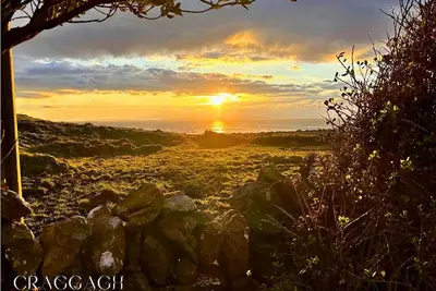 Image de West of Ireland family retreat entirely rebuilt\/renovated on the Atlantic Ocean.