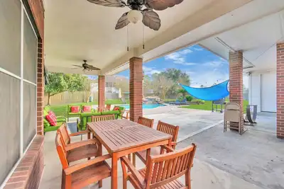 Image de 6-Bedroom Hideaway, Pool: 25 Min to Downtown Ht