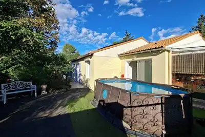 Image de Villa Familiale 4* avec Piscine & Climatisation en Provence