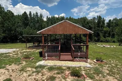 Image de Cozy cottage with Ac, Pet-friendly, Near West Point Lake