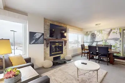 Image de 1-210 : Condo - 2 chambres - 6 pers.