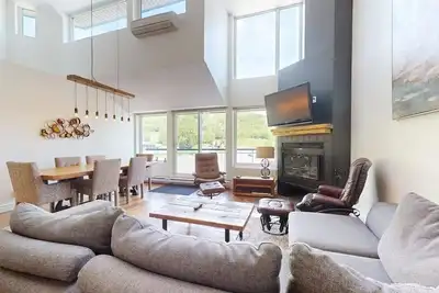 Image de 6-518 : Condo 4 chambres - 8 personnes