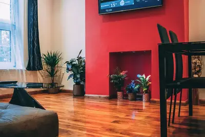 Image de Modern Clean Luxurious Flat near City Central 2-min Walk to Metro (Central line)
