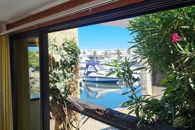 Village naturiste villa de 30m2 Port Vénus vue directe marina