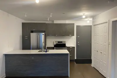 Image de Lovely 1 bedroom condo in downtown laval