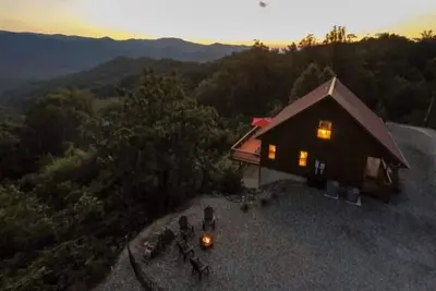 Image de Above It All - Gorgeous Mountain Cabin with Epic Views!
