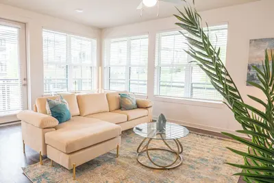 Image de Spacious 2bdrm/2ba at a New Property West Midtown w/ Free parking, Pool & Gym