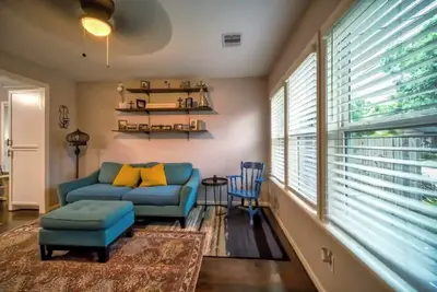 Image de Charming 2-bedroom bungalow with WiFi, Ac in marvelous East End, Houston