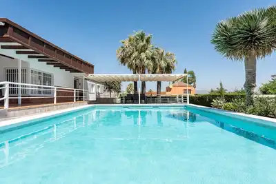 Image de Maison de vacances 'Villa Paula Los Manantiales' avec vue sur la montagne, Wi-Fi et climatisation