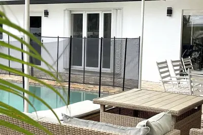 Image de Bay View Villa Pool Pkg Wi-Fi 3 Beds 3 Bath 5 min Beach