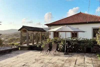 Image de Casa de Campo Ideal Para Quem Procura Relaxar no Meio da Natureza!