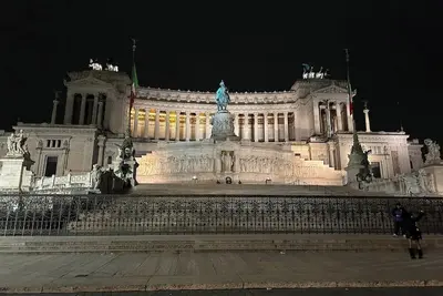 Image de Luxury Penthouse with Stunning Views of Piazza Venezia\n