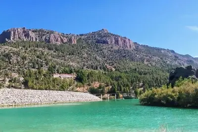 Image de Cottage in hamlet with fireplace, hiking, biking, starry skies, very healthy