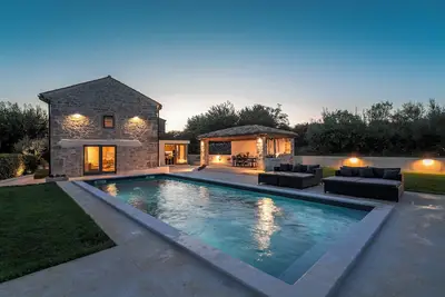 Image de 8 persons, pool, quiet location, large garden, ideal for families with children