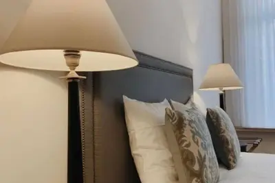 Oasis Retreat: Stylish Haven
