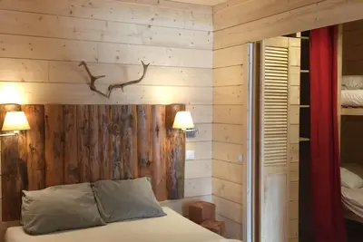 Image de 2/3 pièces de charme à Auron, vue sur piste et terrasse plein soleil