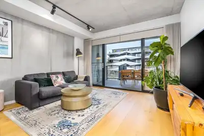 Image de New to Vrbo: Exclusive Braddon 2br Apt near Civic