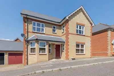 Pass the Keys | Comfortable home | Langdon Hills