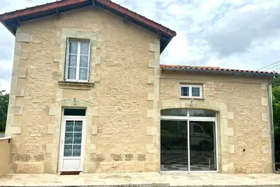 Image de La Futuropolis : Maison avec studio indépendant
