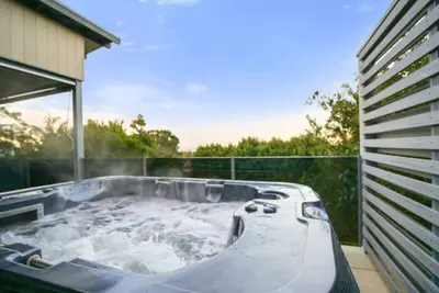 Image de Blenheim Beauty - 3 Bdrm Home with Spa