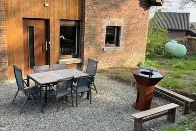 Image de Chez Papy, a property with a garden.