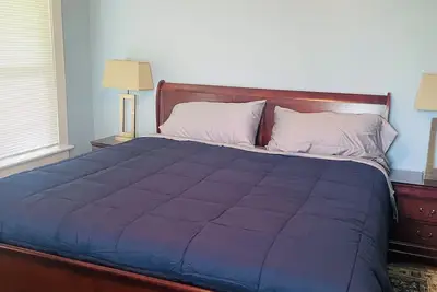 Image de Cozy 1-bedroom apartment with WiFi, Ac, full kitchen, in enjoyable Colebrook