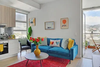 Image de Stylish 2-bedroom apartment with WiFi, Ac in fantastic Cape Town