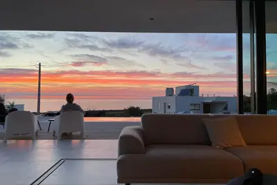 Image de Exclusive Beach House with full sea view, Luxury and Comfort by the Sea