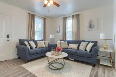 Image de Mid term rental - Ideal Stay for professional travelers - Cozy Townhouse