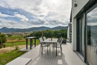 Image de Belle maison Ă Margecan avec WiFi