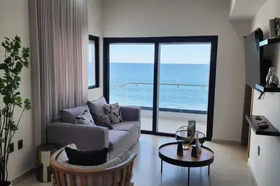 Image de Beautiful 2-bedroom apartment with Panoramic views in Mazatlan, 7th Floor.
