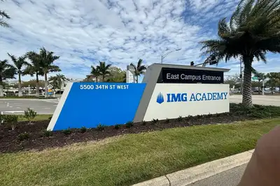 Image de Terrific 4-bedroom apartment in welcoming Bradenton.