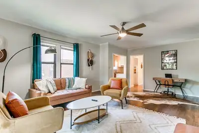 Image de 4bd Ranch-Style Home - Fire Pit & Games - Backyard