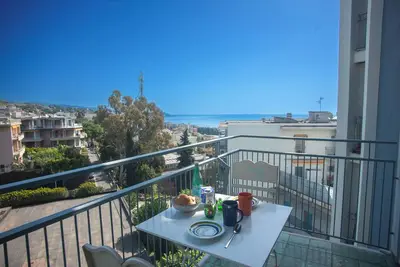 Image de Bilocale Vista Mare con Piscina, Sanremo, Italy